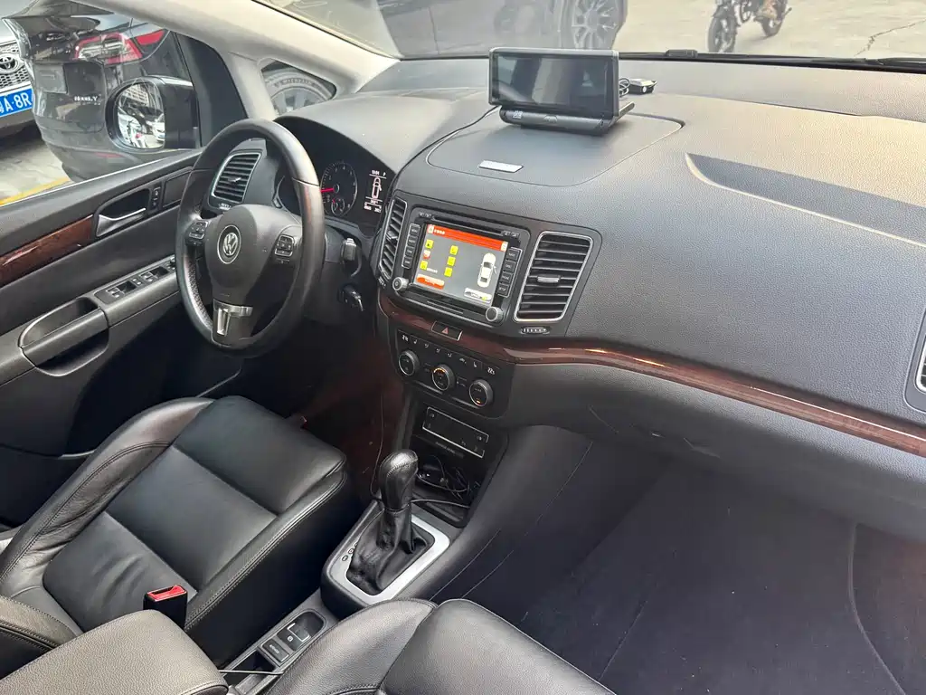 Volkswagen Sharan — миниатюра 12
