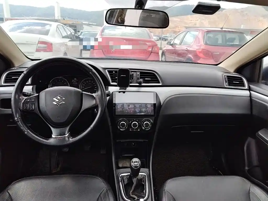Suzuki Alivio — миниатюра 10
