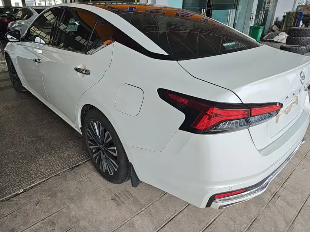 Nissan Teana — миниатюра 5
