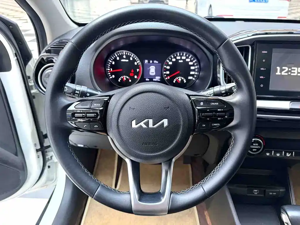 Kia KX1 — миниатюра 8