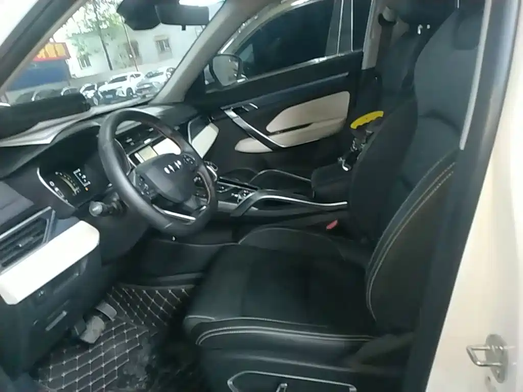 Geely Boyue — миниатюра 15