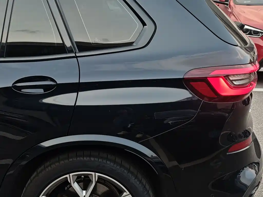 BMW X5 New Energy (Import) — миниатюра 12