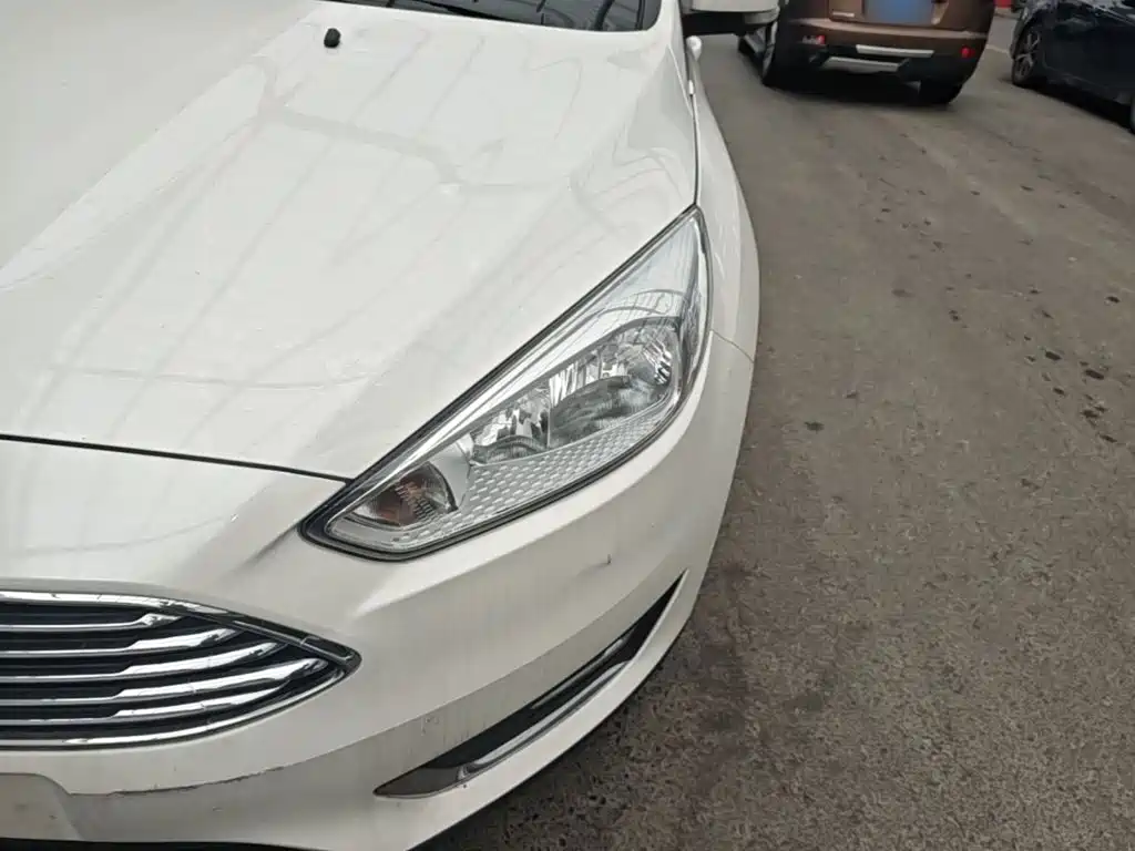 Ford Focus — миниатюра 24