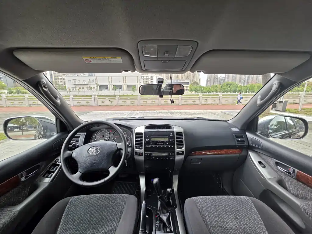 Toyota Land Cruiser Prado 2004 GX 2.7 AT