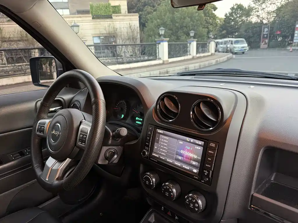 Jeep Patriot — миниатюра 20