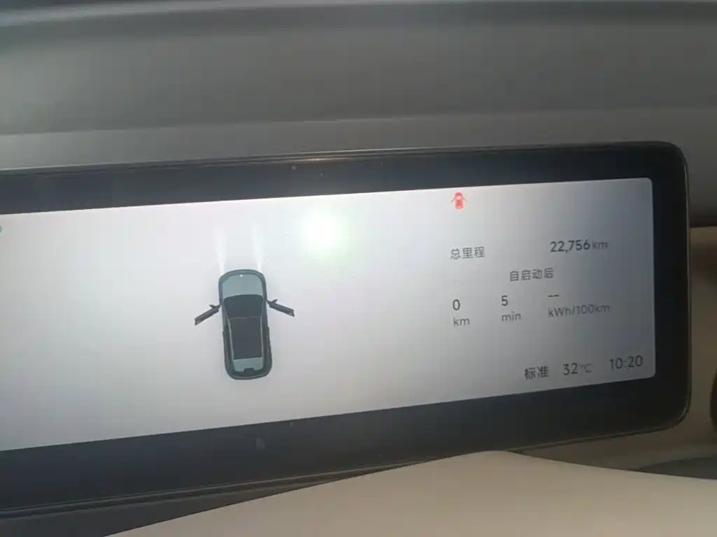 Leapmotor Leapmotor B10 — миниатюра 12
