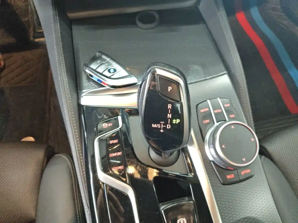 BMW 5 Series (Import) — миниатюра 14