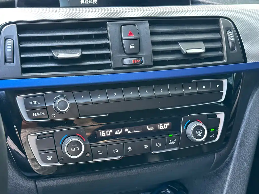 BMW 3 Series — миниатюра 13