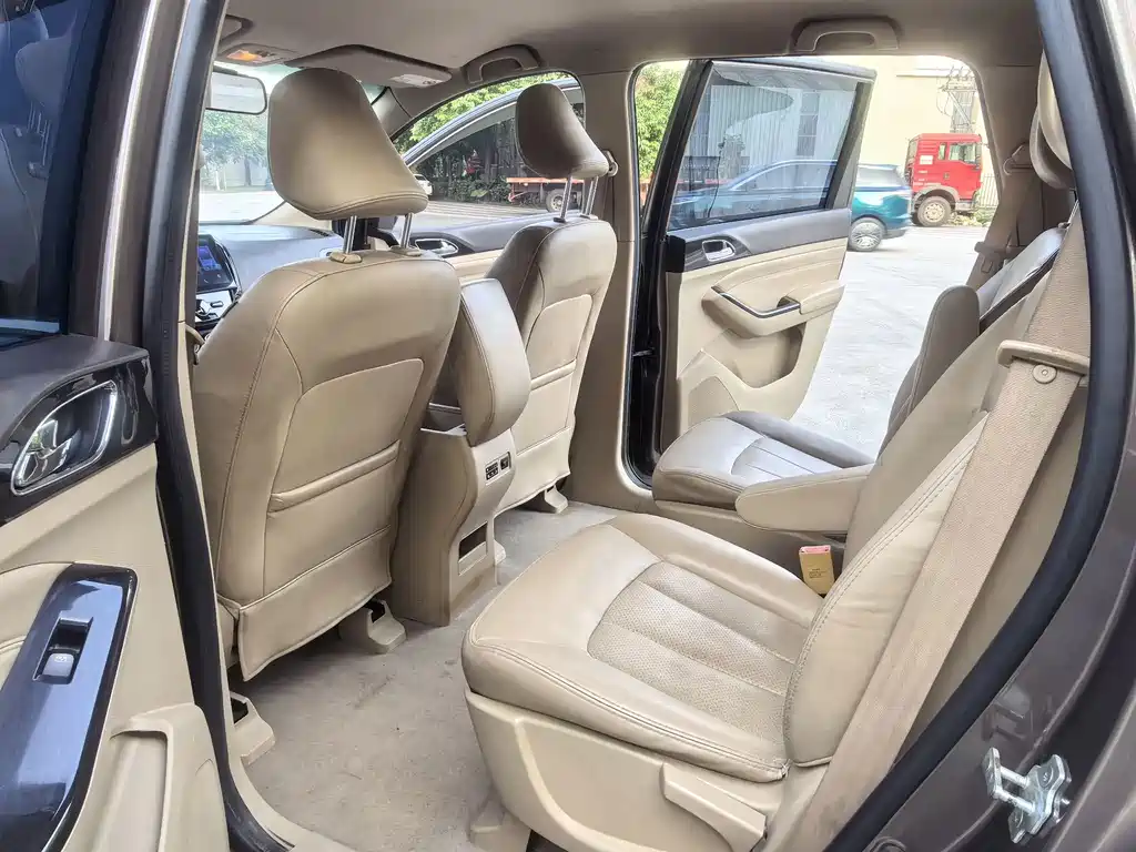 Baojun 730 — миниатюра 10