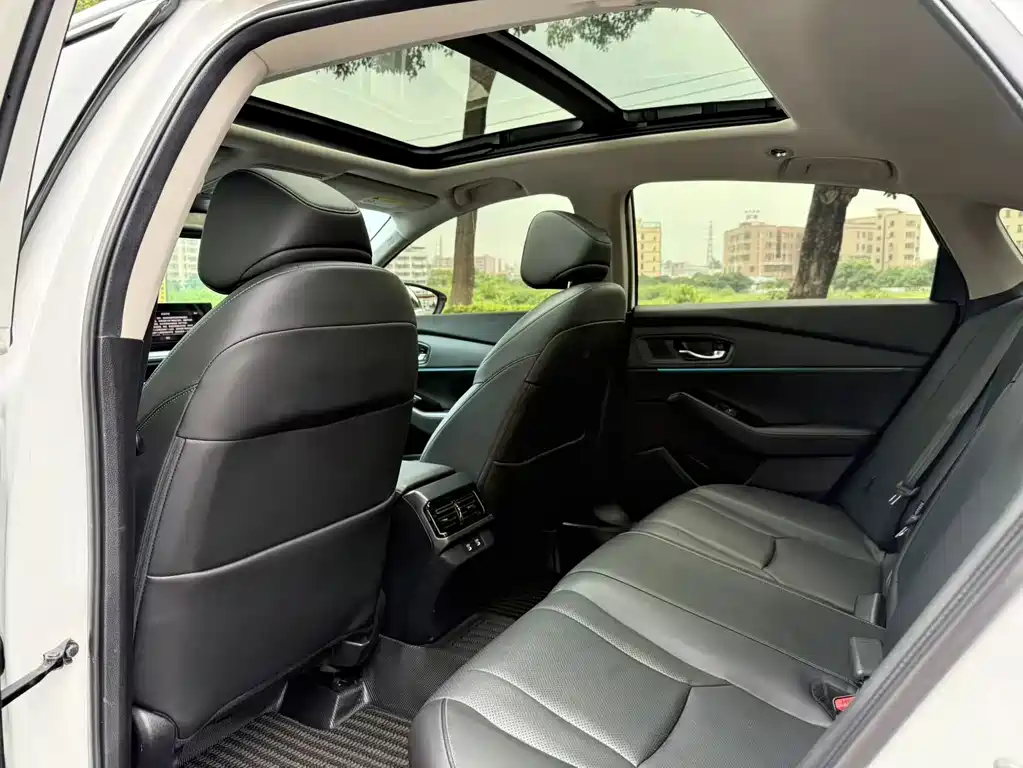 Honda Accord — миниатюра 9
