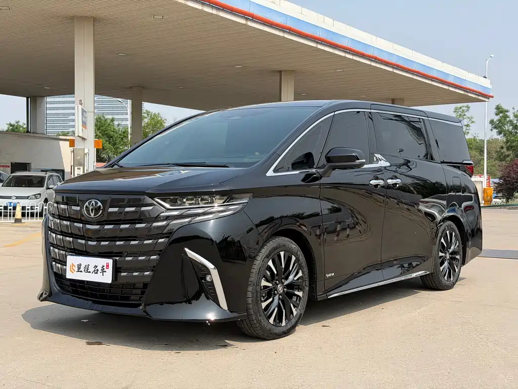 Toyota Alphard 2026