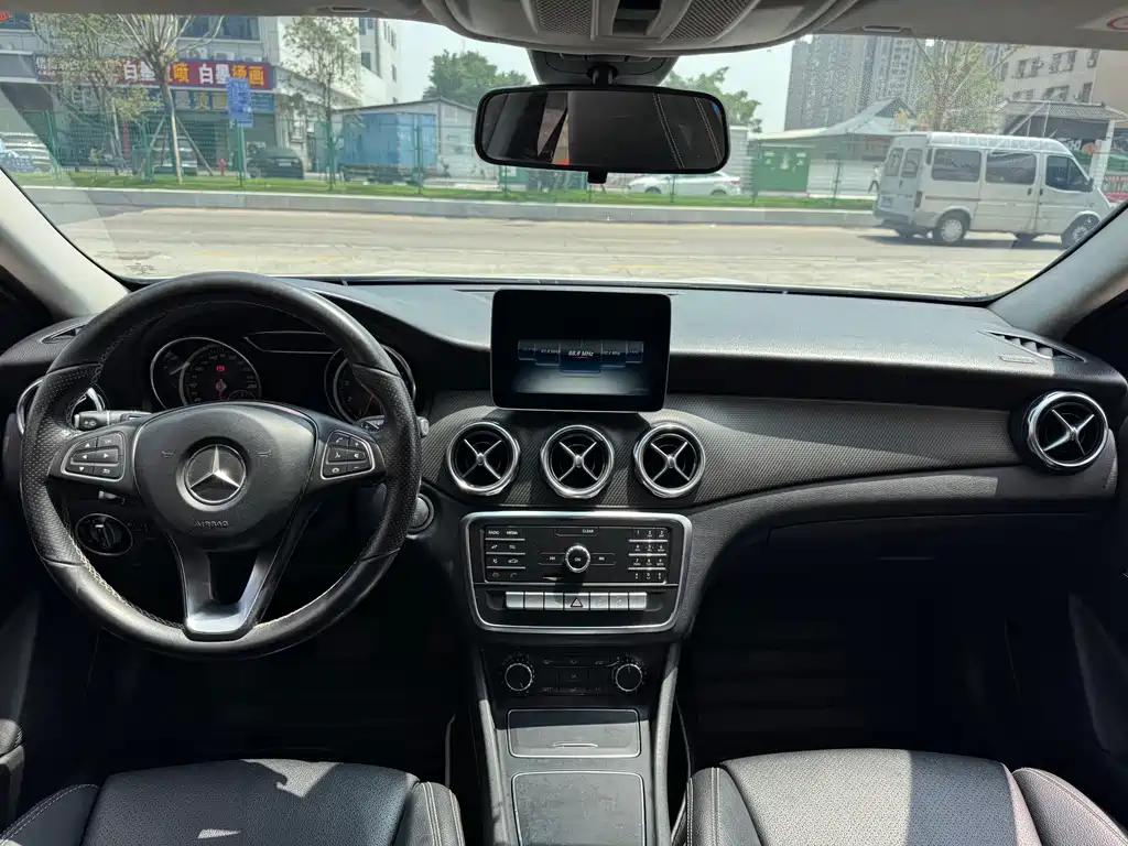 Mercedes-Benz GLA — миниатюра 4