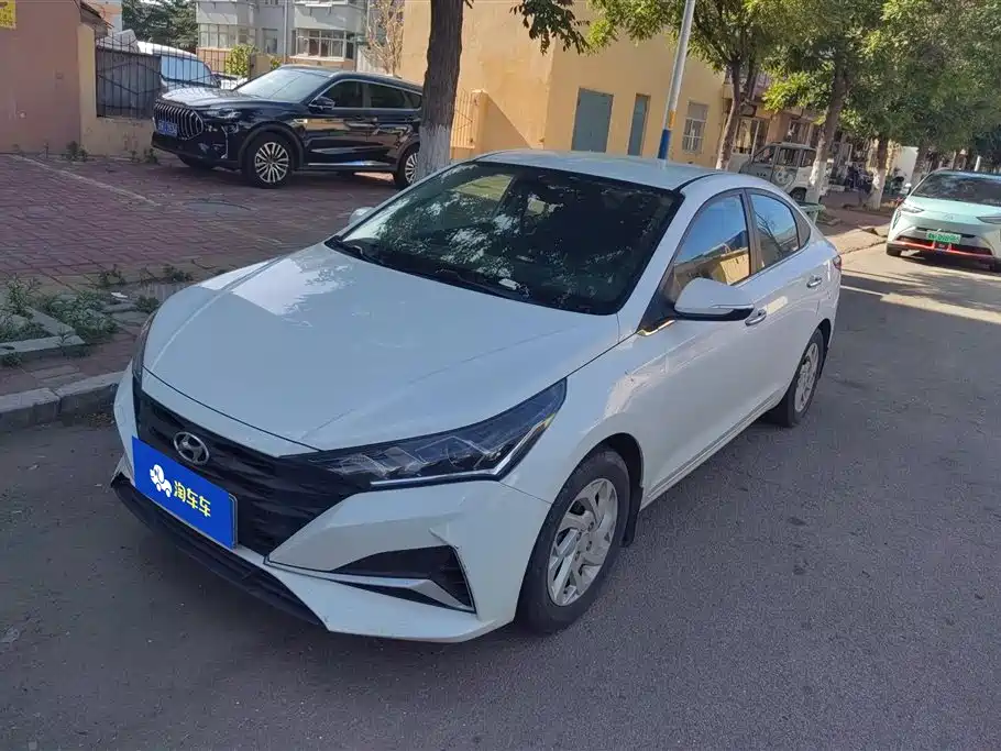 Купить Hyundai Verna