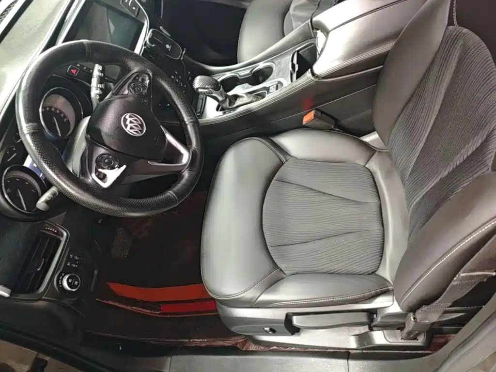 Buick Envision Plus — миниатюра 16