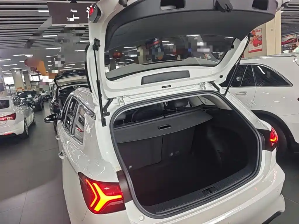 Roewe Ei5 — миниатюра 19