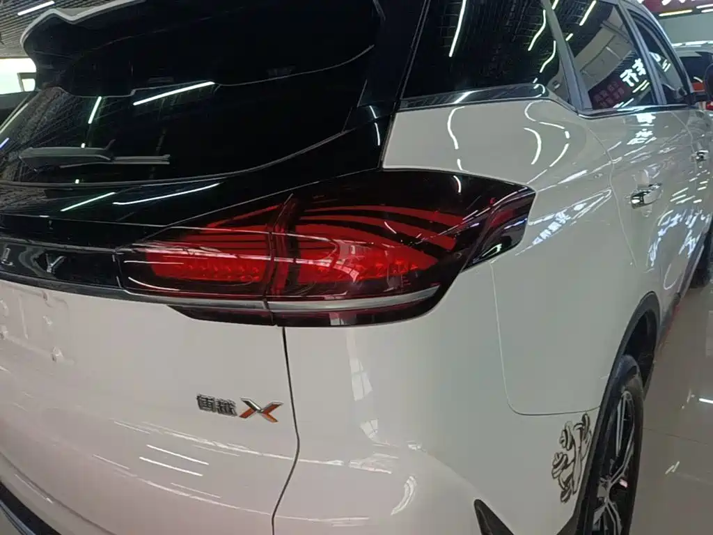 Geely Boyue — миниатюра 8