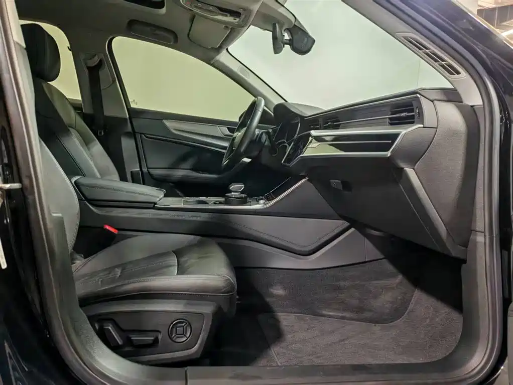 Audi A6 2022 allroad quattro 55 TFSI Premium