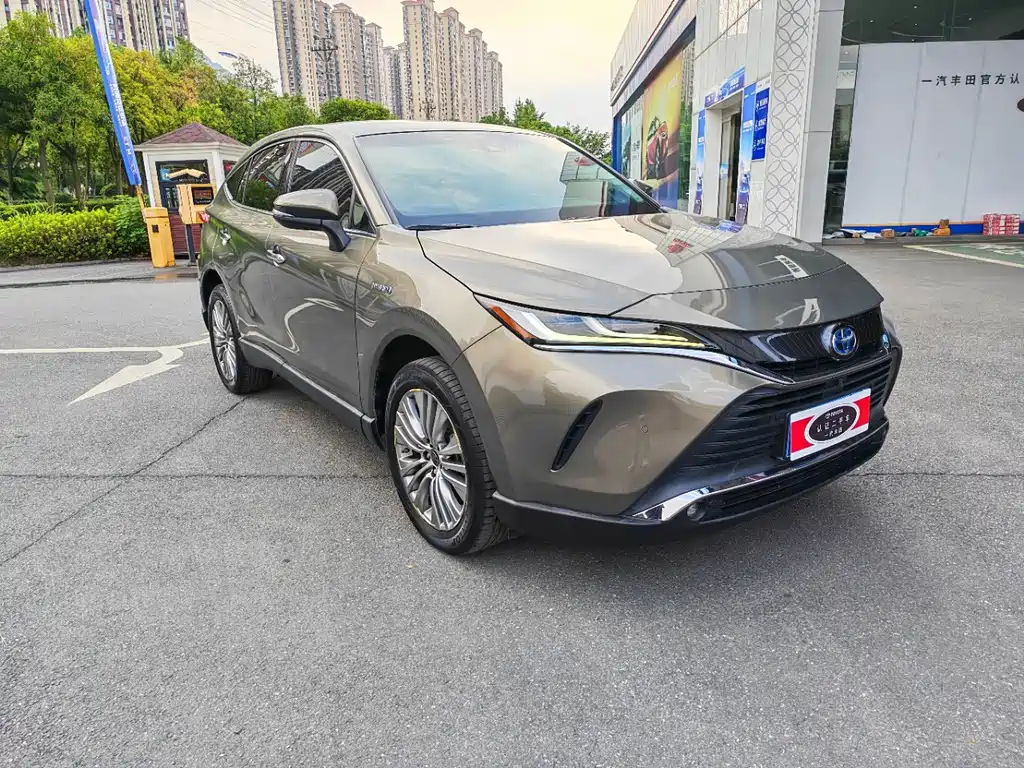 Toyota Harrier — миниатюра 3