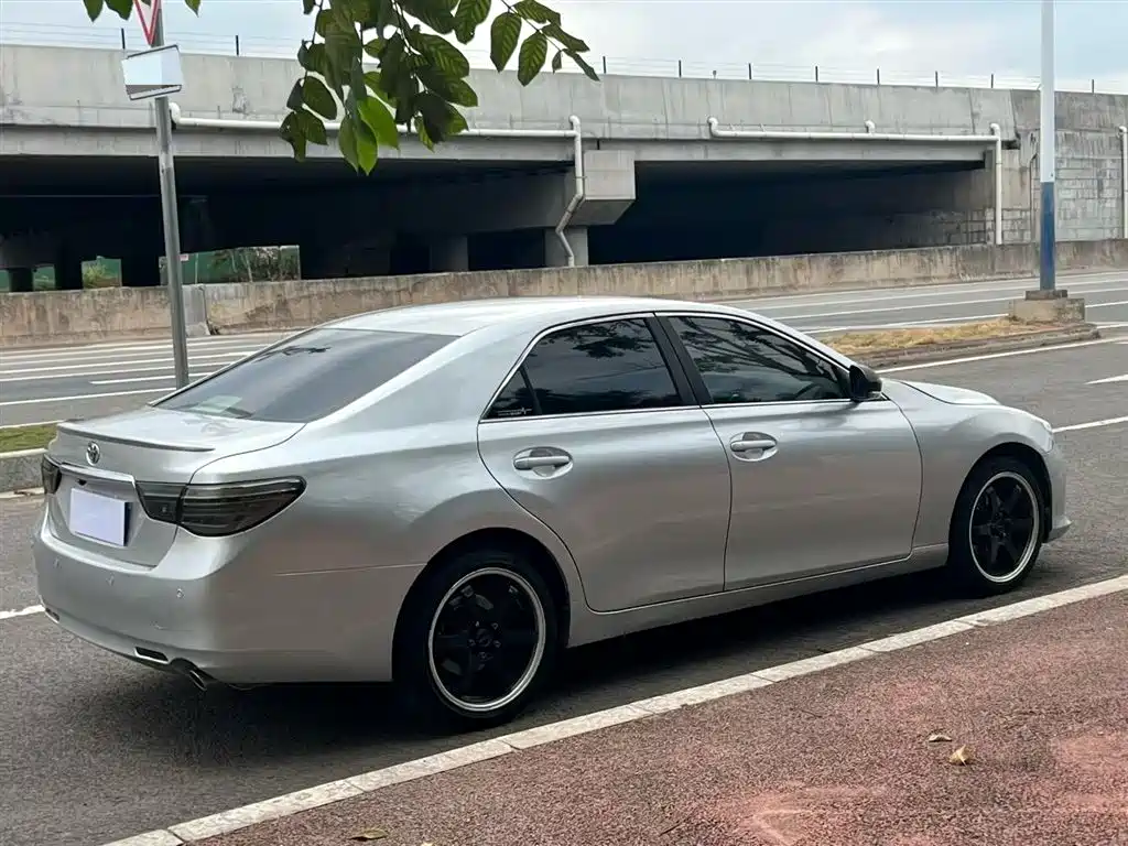 Toyota Reiz 2010 2.5S