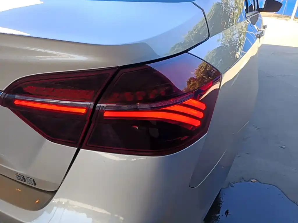 Geely Emgrand — миниатюра 8