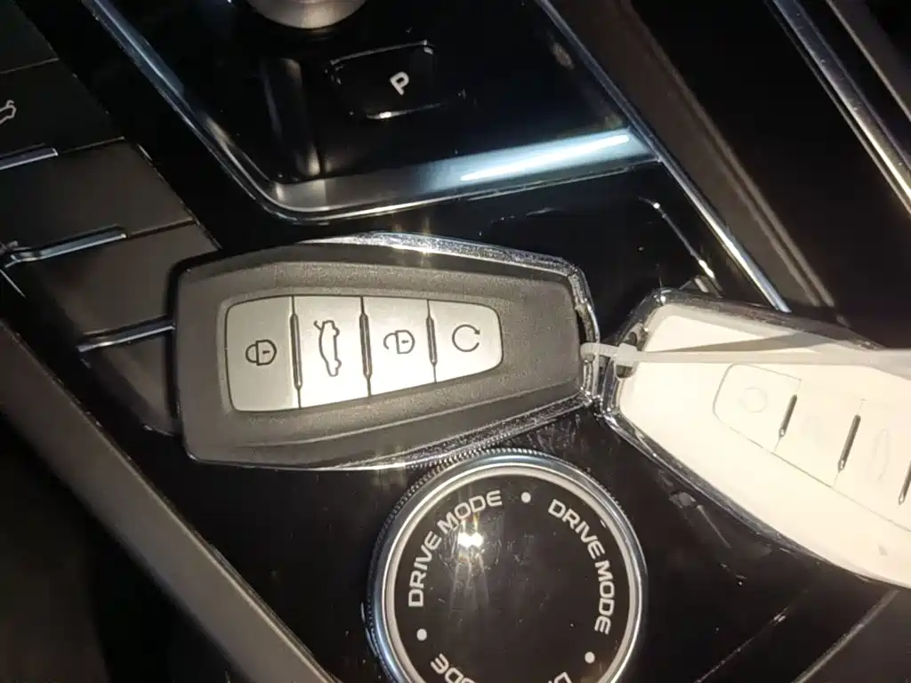 Geely Boyue — миниатюра 9