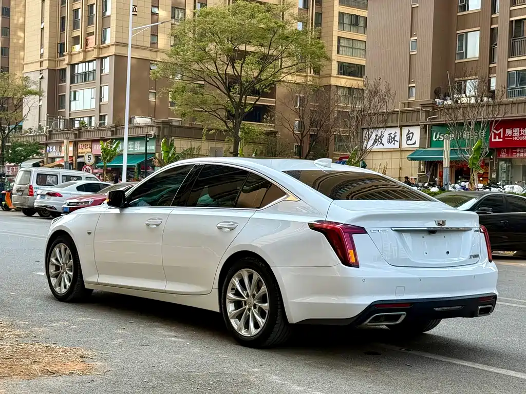 CADILLAC CT5