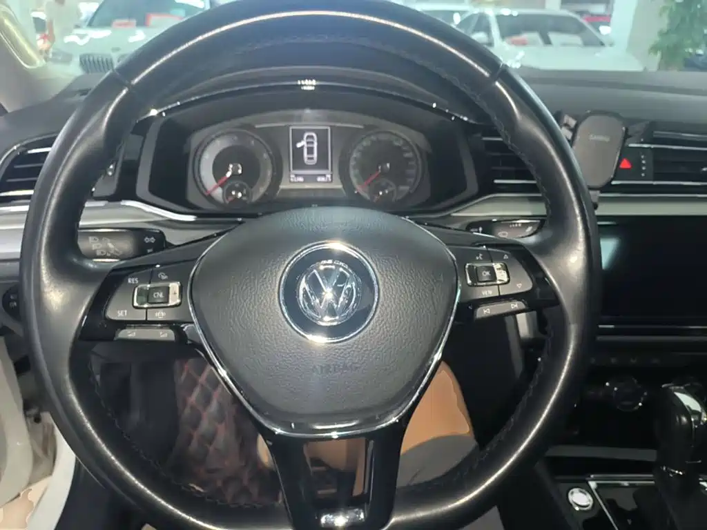 Volkswagen Lamando — миниатюра 11