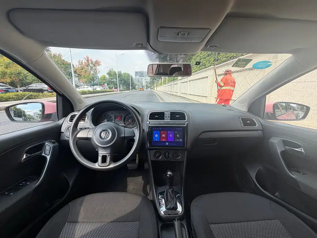 Volkswagen Polo — миниатюра 8