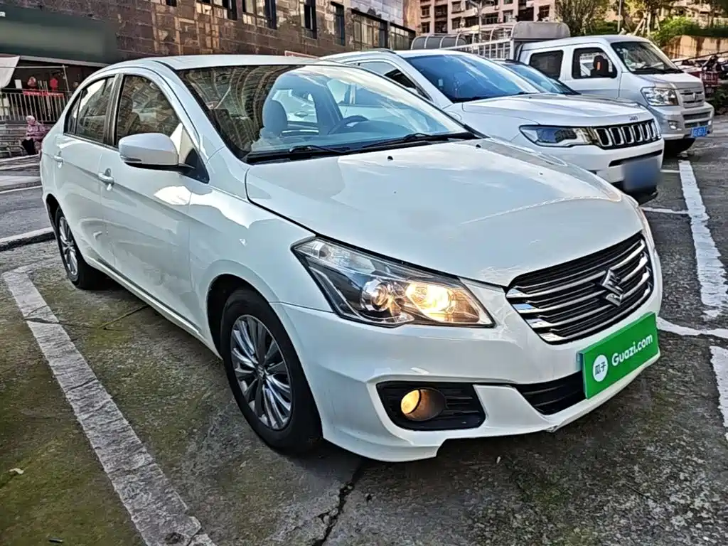 Suzuki Alivio — миниатюра 4