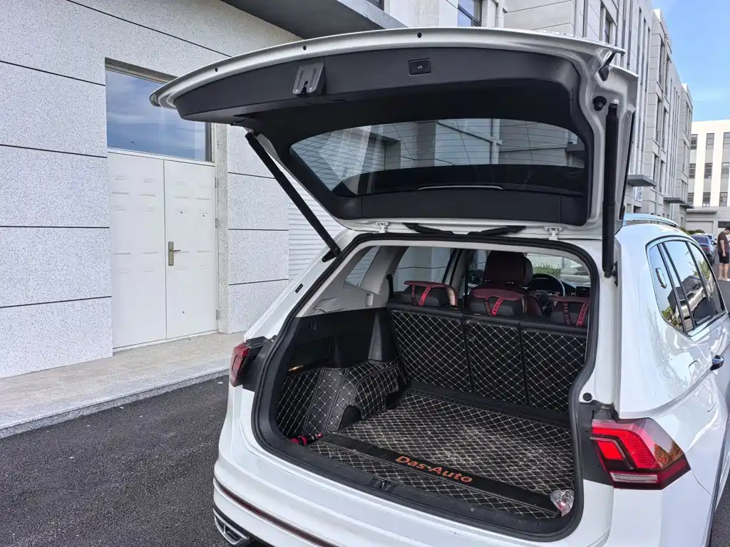 Volkswagen Tiguan L — миниатюра 13
