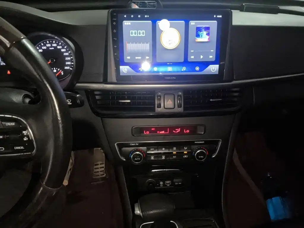 Kia K5 — миниатюра 6