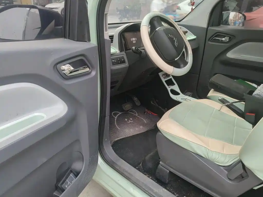 Wuling MINIEV — миниатюра 12