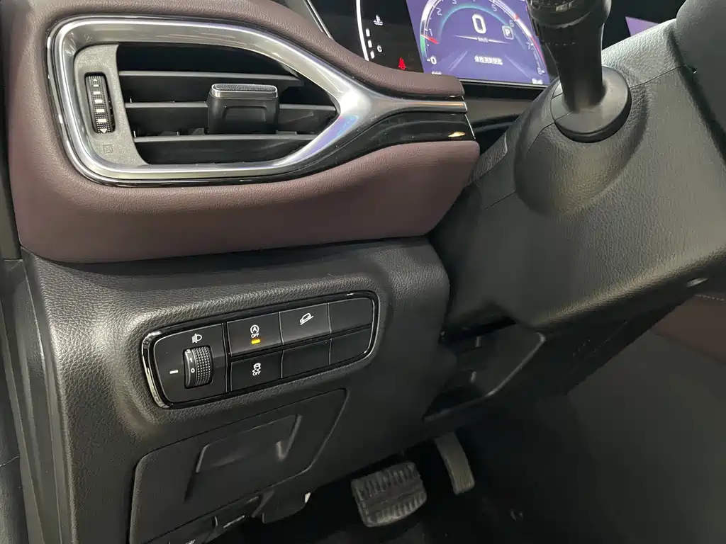GAC Motor Trumpchi M6 — миниатюра 7