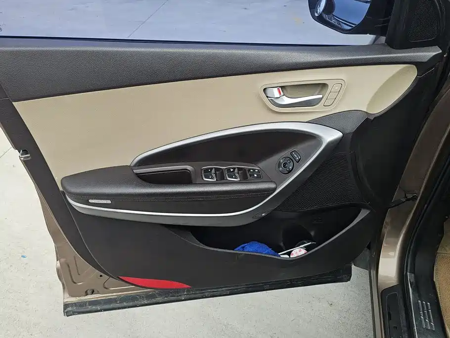 Hyundai Santa Fe — миниатюра 7
