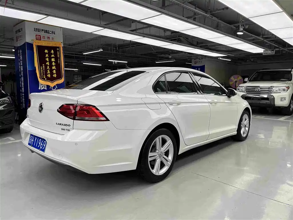 Volkswagen Lamando — миниатюра 12