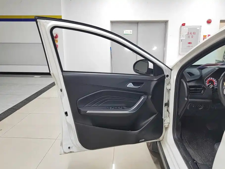 Chery Tiggo 3x — миниатюра 7