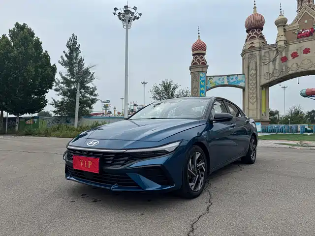 Hyundai Elantra