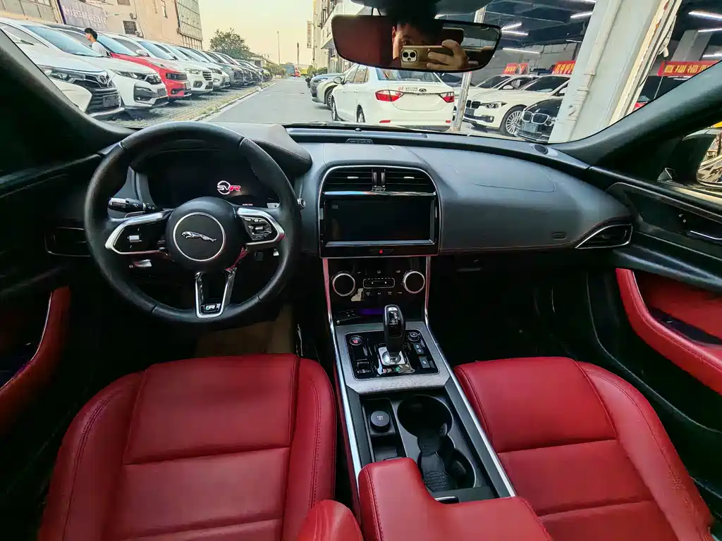 Jaguar XEL — миниатюра 9