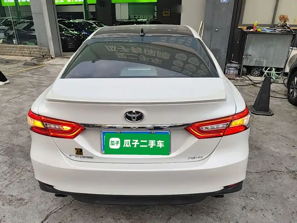 Toyota Camry — миниатюра 6