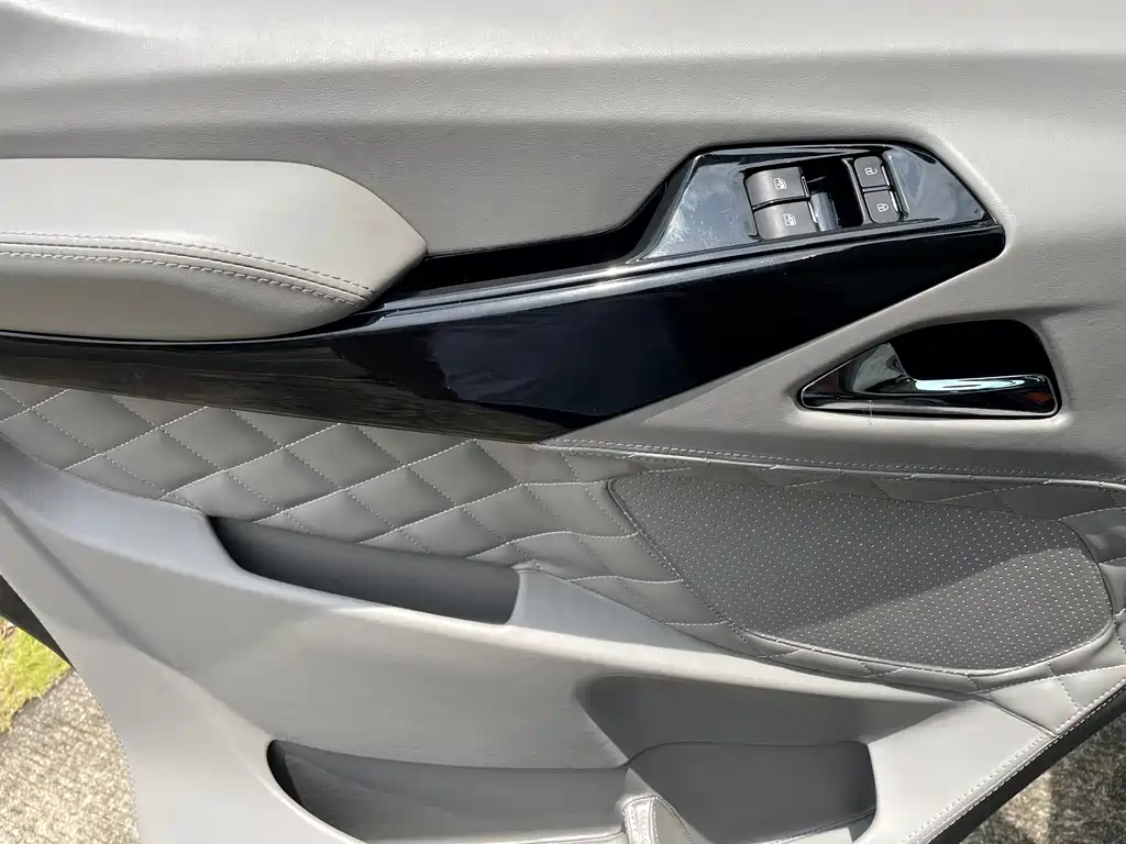 Maxus V90 — миниатюра 15
