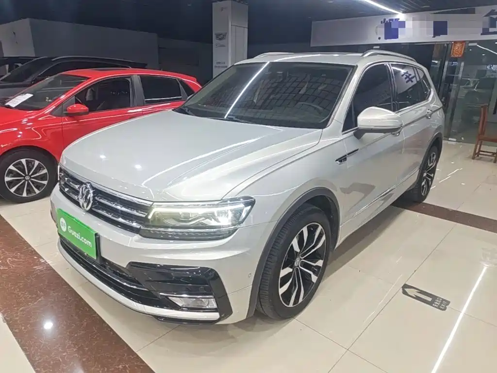 Volkswagen Tiguan L — миниатюра 2