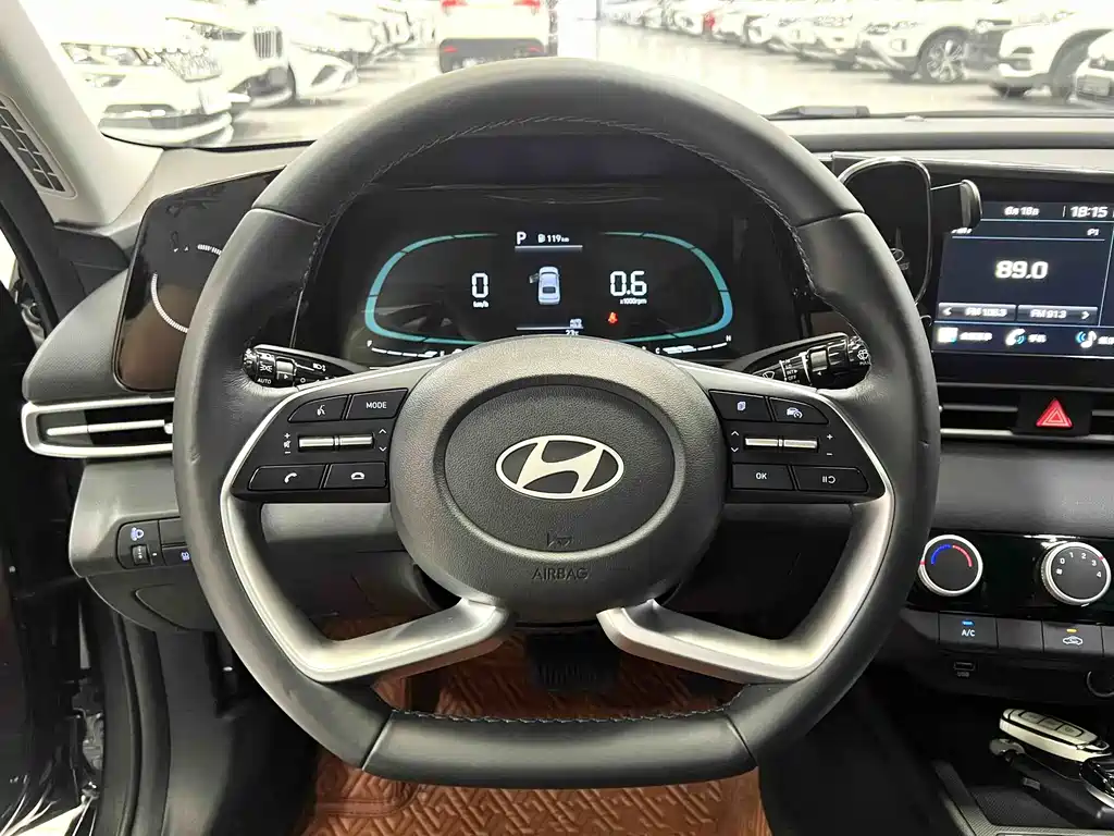Hyundai Elantra 2023 1.5L CVT GLX Elite