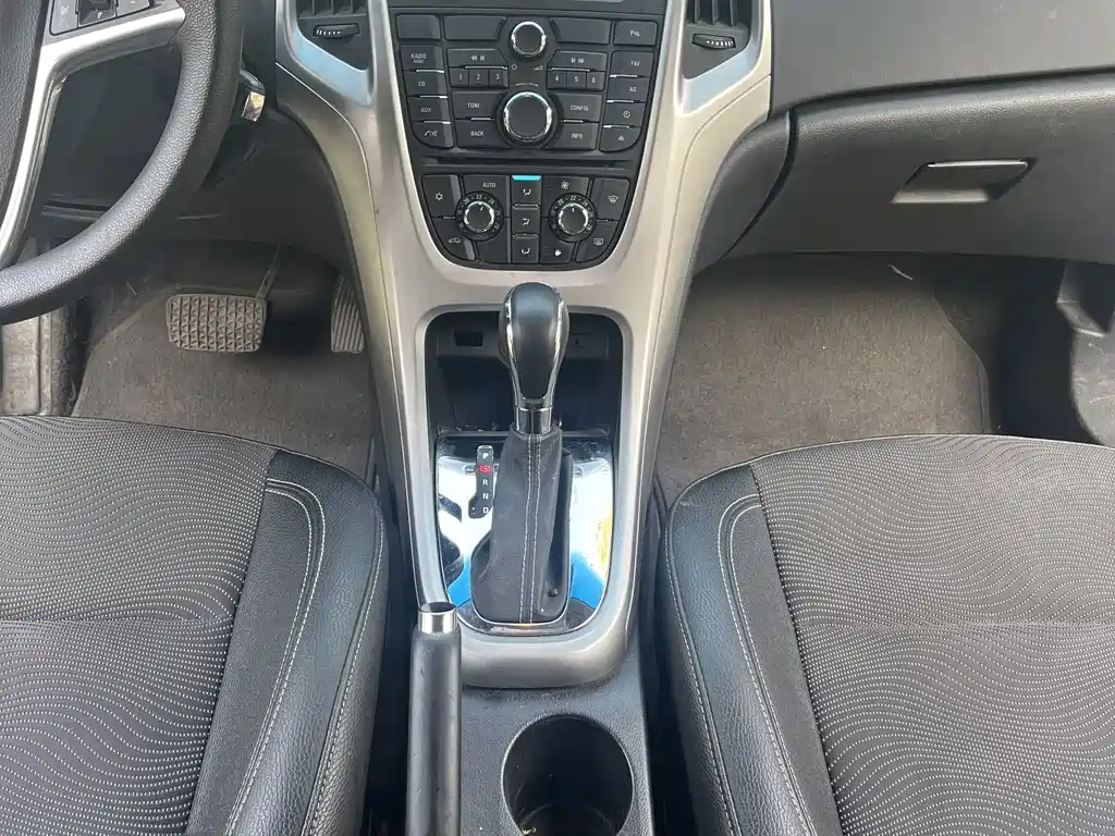 Buick Excelle — миниатюра 11