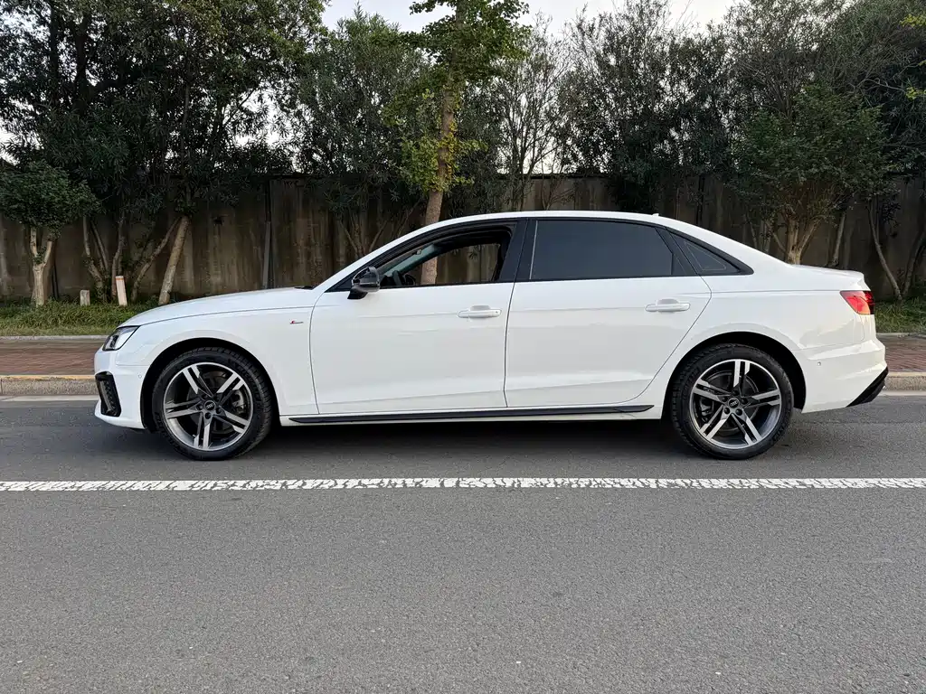 Audi A4L — миниатюра 3