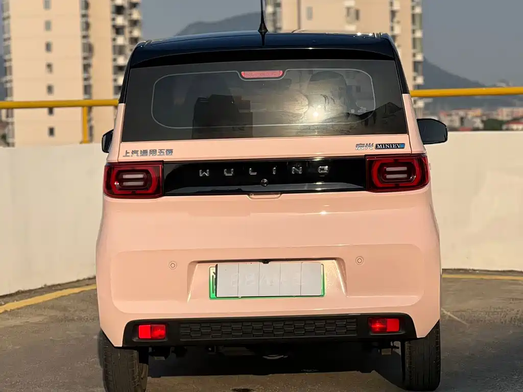 Wuling MINIEV — миниатюра 11