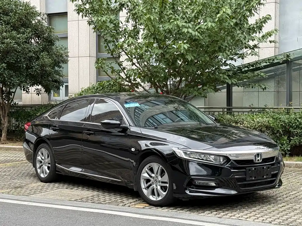 Honda Accord — миниатюра 9