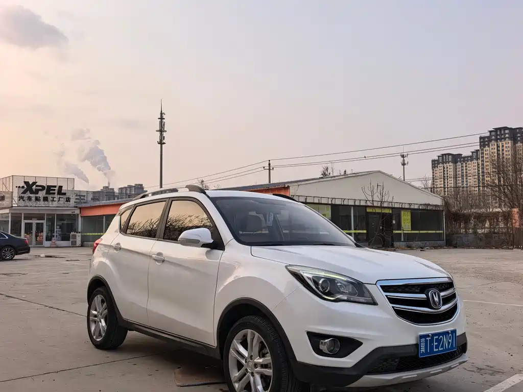 CHANGAN CS35