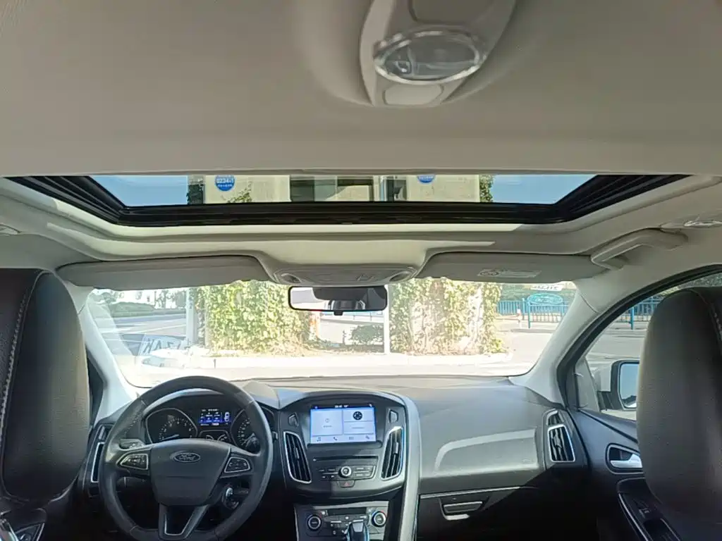 Ford Focus — миниатюра 18