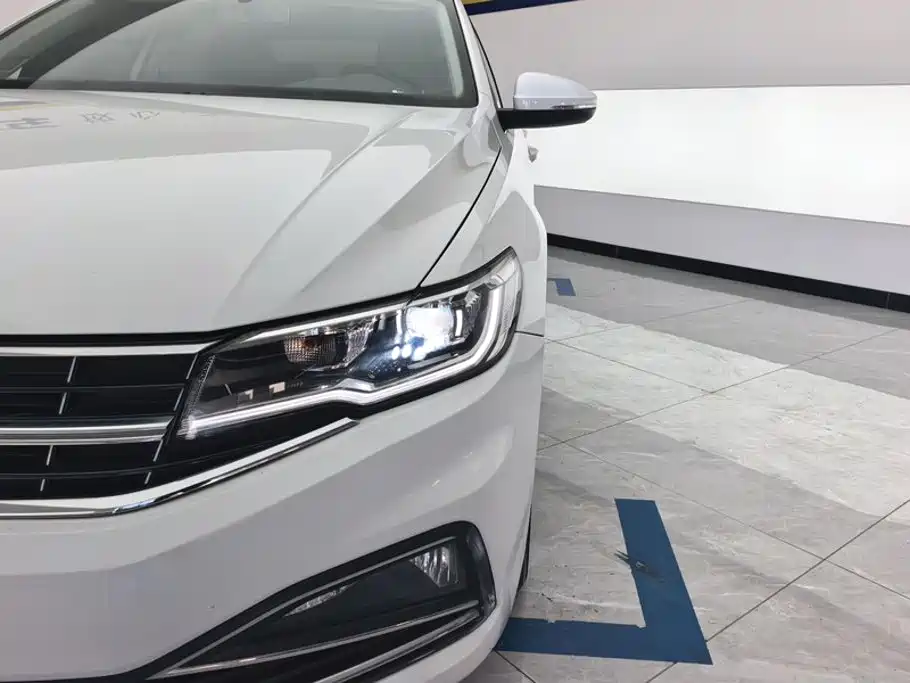Volkswagen Bora — миниатюра 5