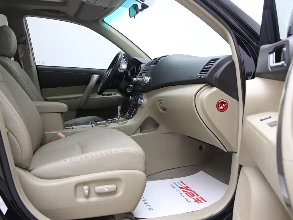Toyota Highlander — миниатюра 10